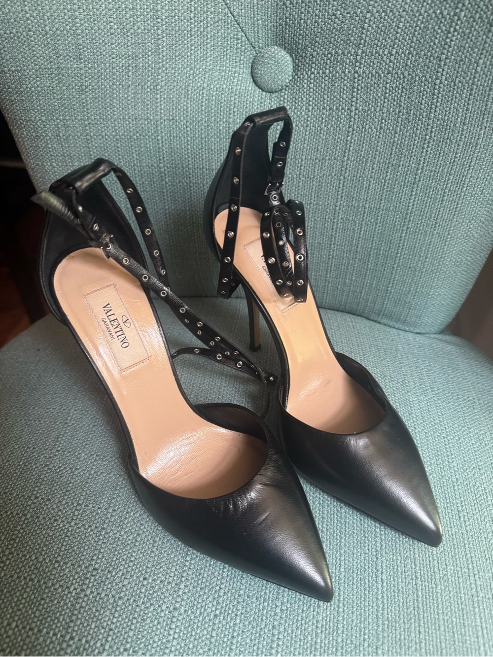 New Valentino Black Leather Studded Ankle-Strap Pumps 8.5 (39)